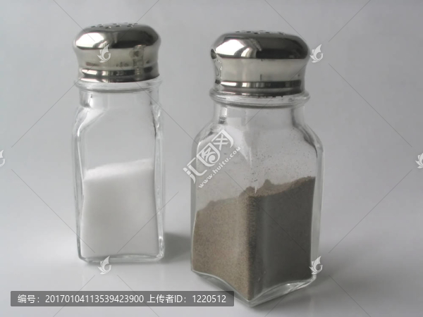 鹽和胡椒粉