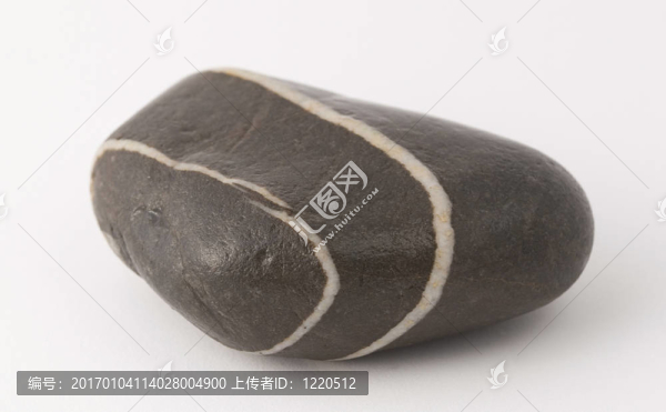 潮濕的卵石