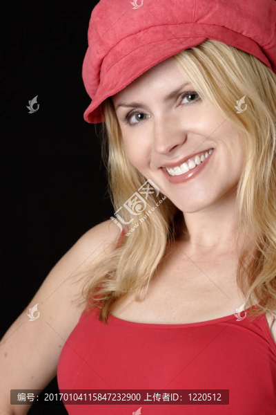 戴紅帽子的女人