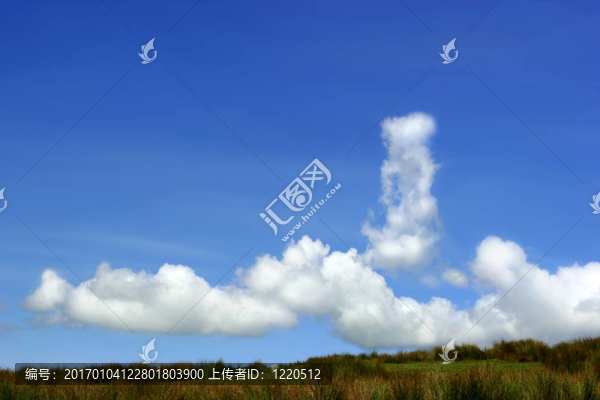 Low,Level,Clouds和蘆葦?shù)奶祀H線(xiàn)