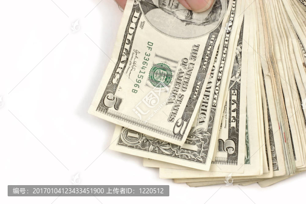 現(xiàn)金在手