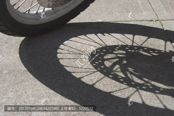車輪的影子