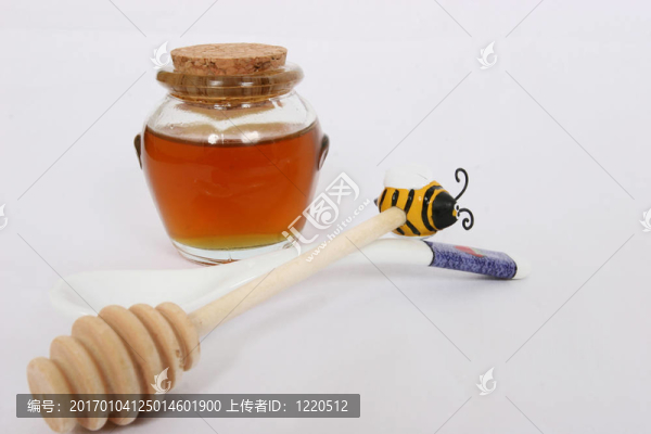 蜂蜜罐和一些蜂蜜