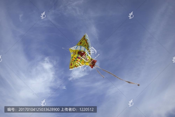 天空中的風(fēng)箏