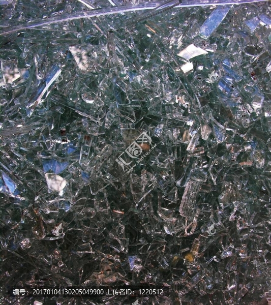 破碎的玻璃