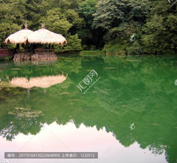 安靜的湖心島