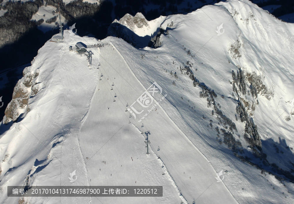 阿爾卑斯滑雪勝地
