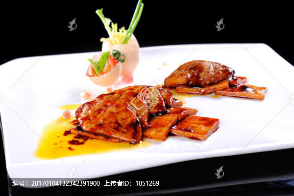 杏鮑菇焗鵝肝