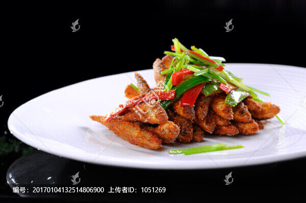 美椒小河魚(yú)