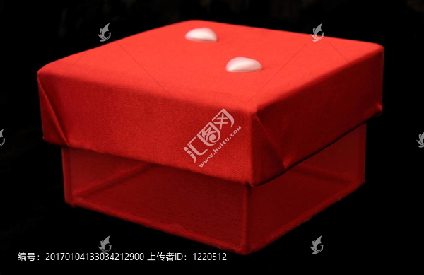 紅色緞盒