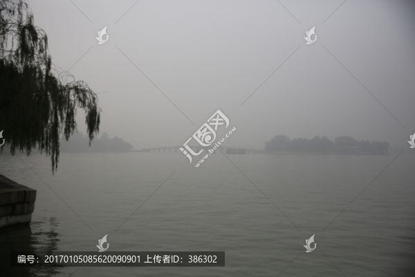 霧霾下的頤和園