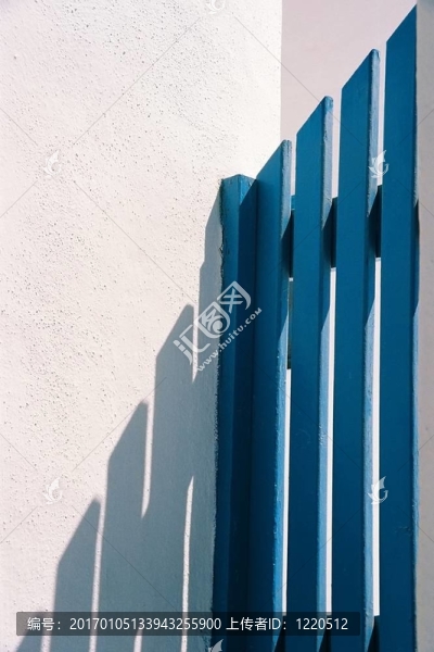 藍(lán)色大門-匯圖網(wǎng) www.fosd68.com 藍(lán)色大門