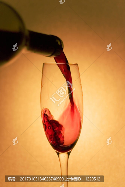 把紅葡萄酒
