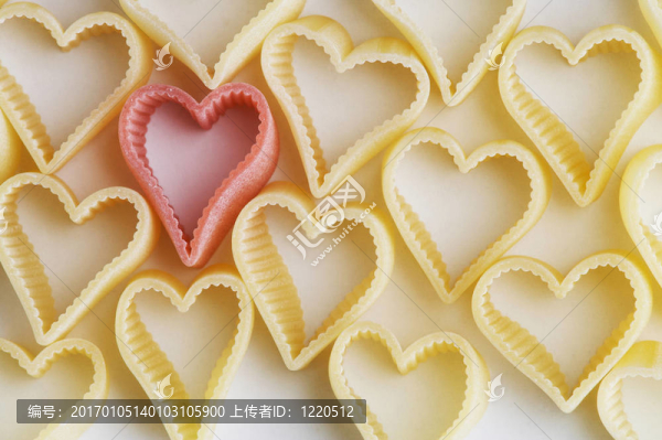 心形的面條herzf脙露rmige,nudelnheart形面-,herzf？GE,nudeln