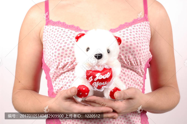 抱著泰迪
