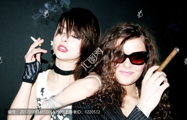 年輕的女孩