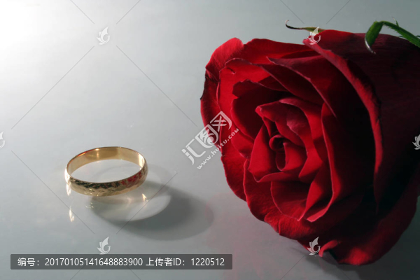 訂婚的玫瑰