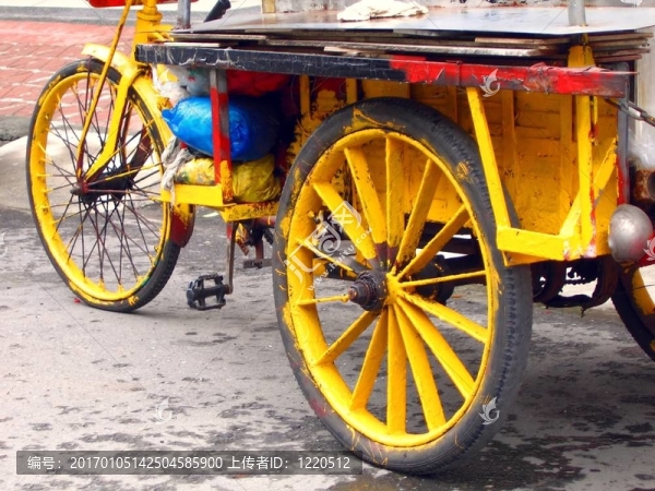 舊式的三輪車