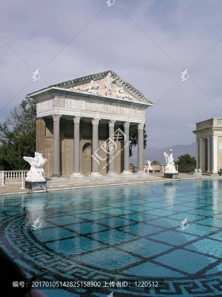 Greco,Roman游泳池