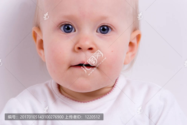 嬰兒白
