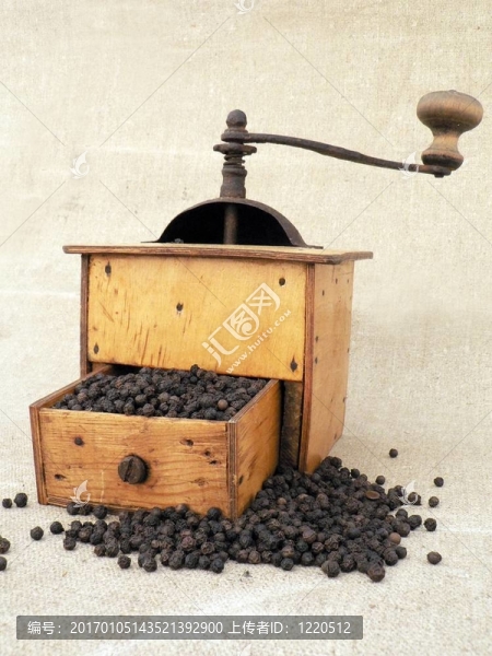 胡椒研磨器