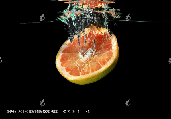 柚子掉進(jìn)水