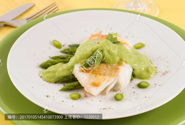 鱈魚和蘆筍