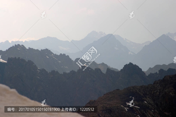 鋒利的山脊