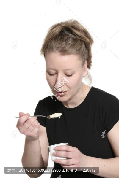 女人有酸奶