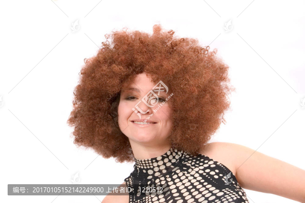 紅發(fā)美女與黑人假發(fā)