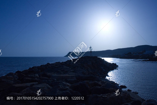 太陽下山，藍(lán)色