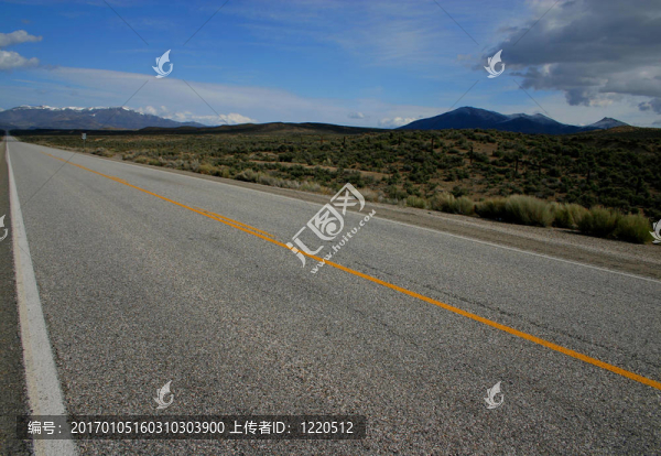 迷失高速公路