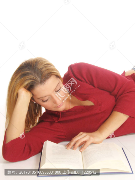 讀書的女人