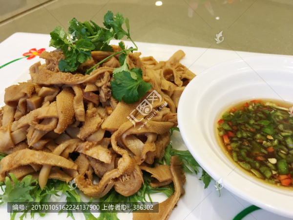 鹵水牛肚
