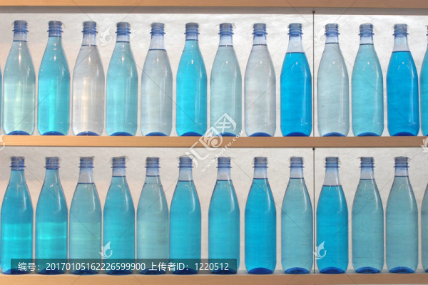 瓶裝水