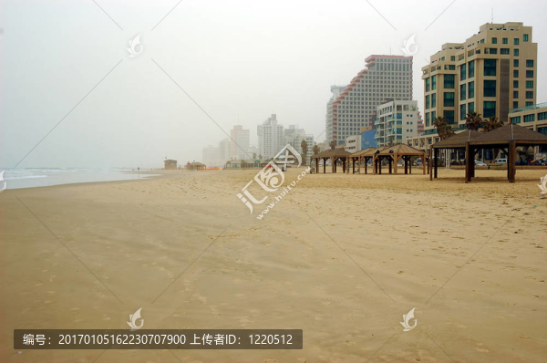 冬天的海灘