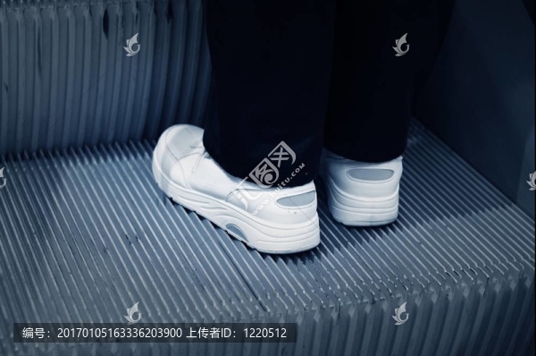 自動(dòng)扶梯