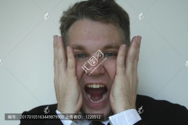 哦不