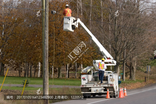 建設25,electritians