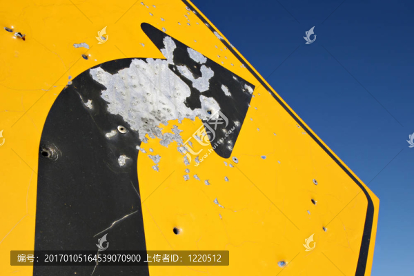 右轉(zhuǎn)彎標(biāo)志