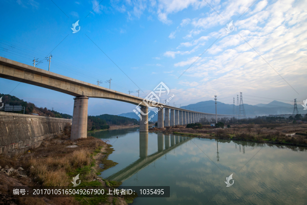 大橋風(fēng)光