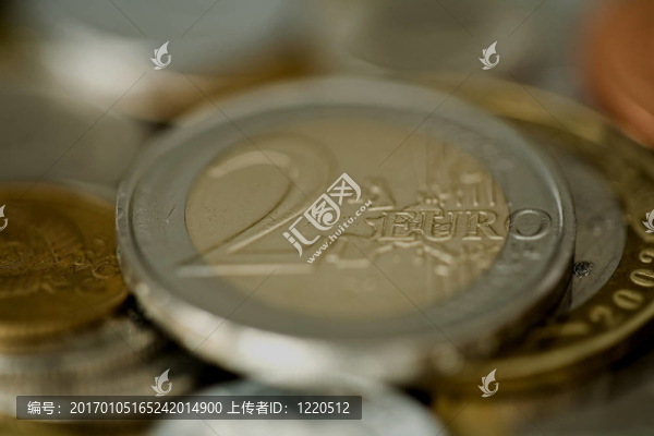 錢013枚硬幣2歐元中心焦點