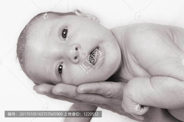 新生的嬰兒