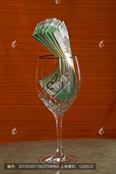 錢032比爾在玻璃