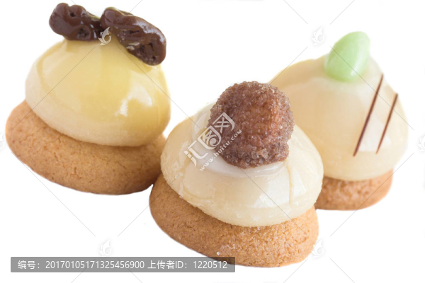 三個小蛋糕