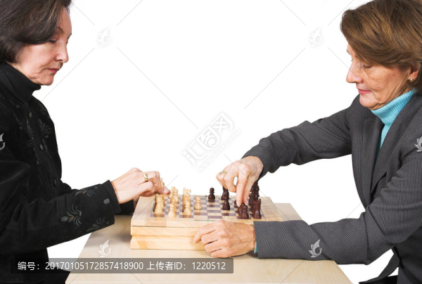 商務(wù)女性下棋