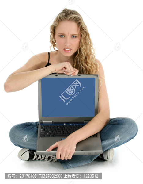 憤怒的女人筆記本電腦