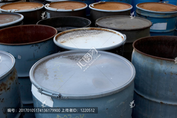 垃圾桶