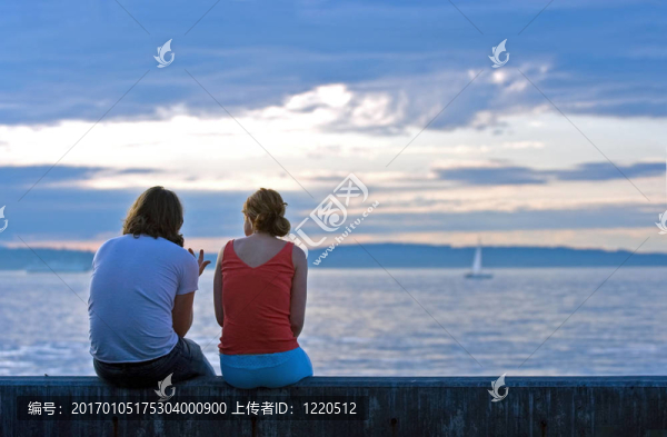 年輕的夫婦