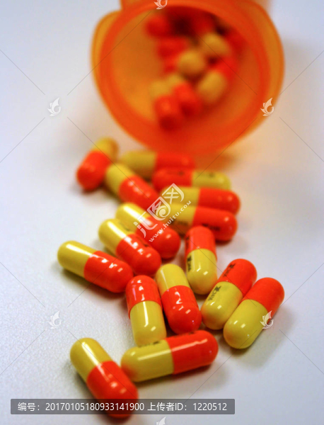 膠囊3